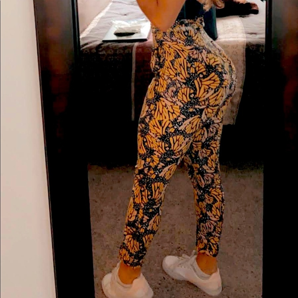 “Valija Gitana” Floral Long Trousers